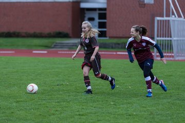 Bild 37 - C-Juniorinnen Halstenbek-Rellingen - St.Pauli : Ergebnis: 0:5